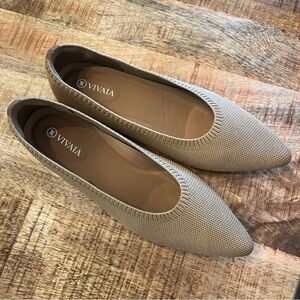Vivaia pointed toe flats tan